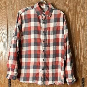 Woolrich Flannel Shirt Mens Medium Gray Red Plaid Long Sleeves Front Pocket Top